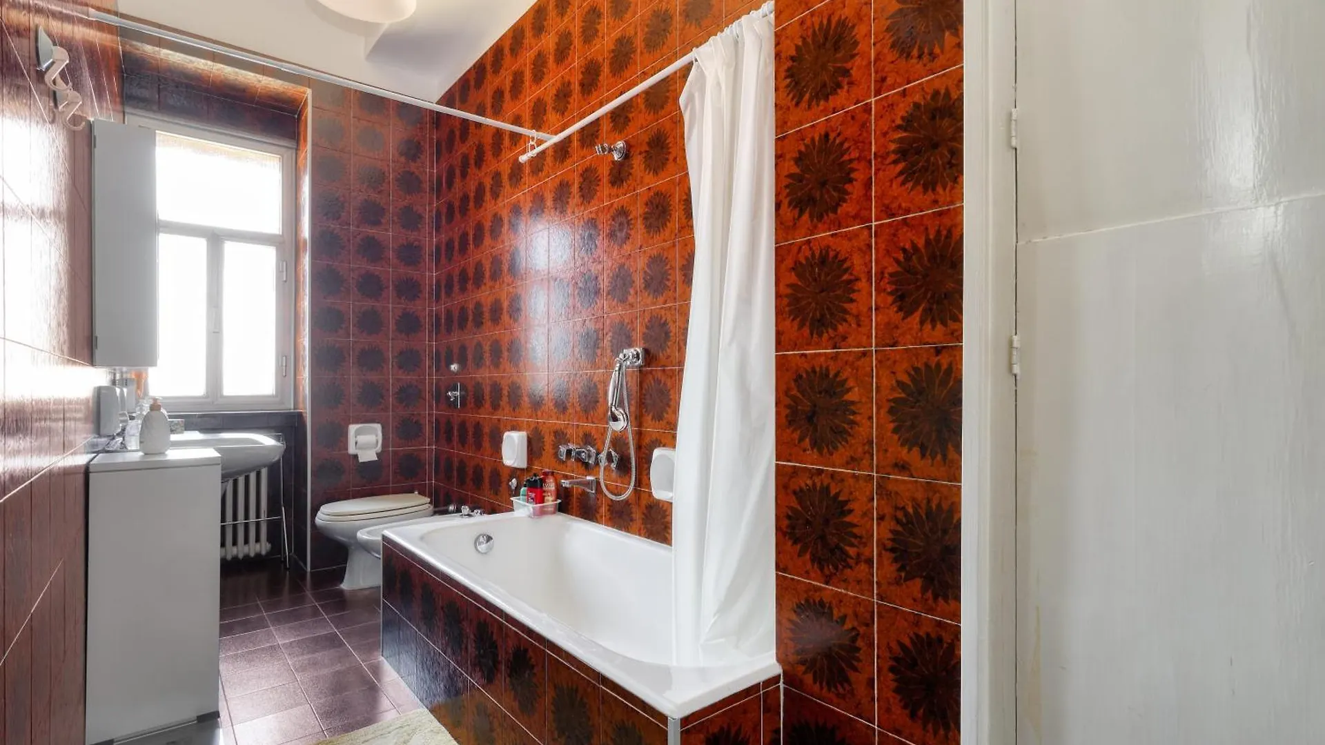 Urban Elegance With A View Viale Tunisia Milan Apartment