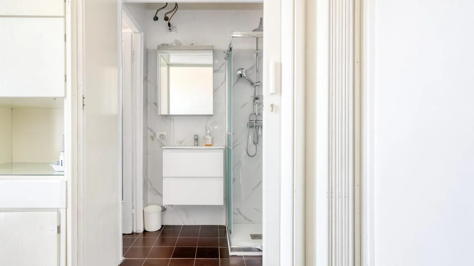 Urban Elegance With A View Viale Tunisia Milan Apartment Italy