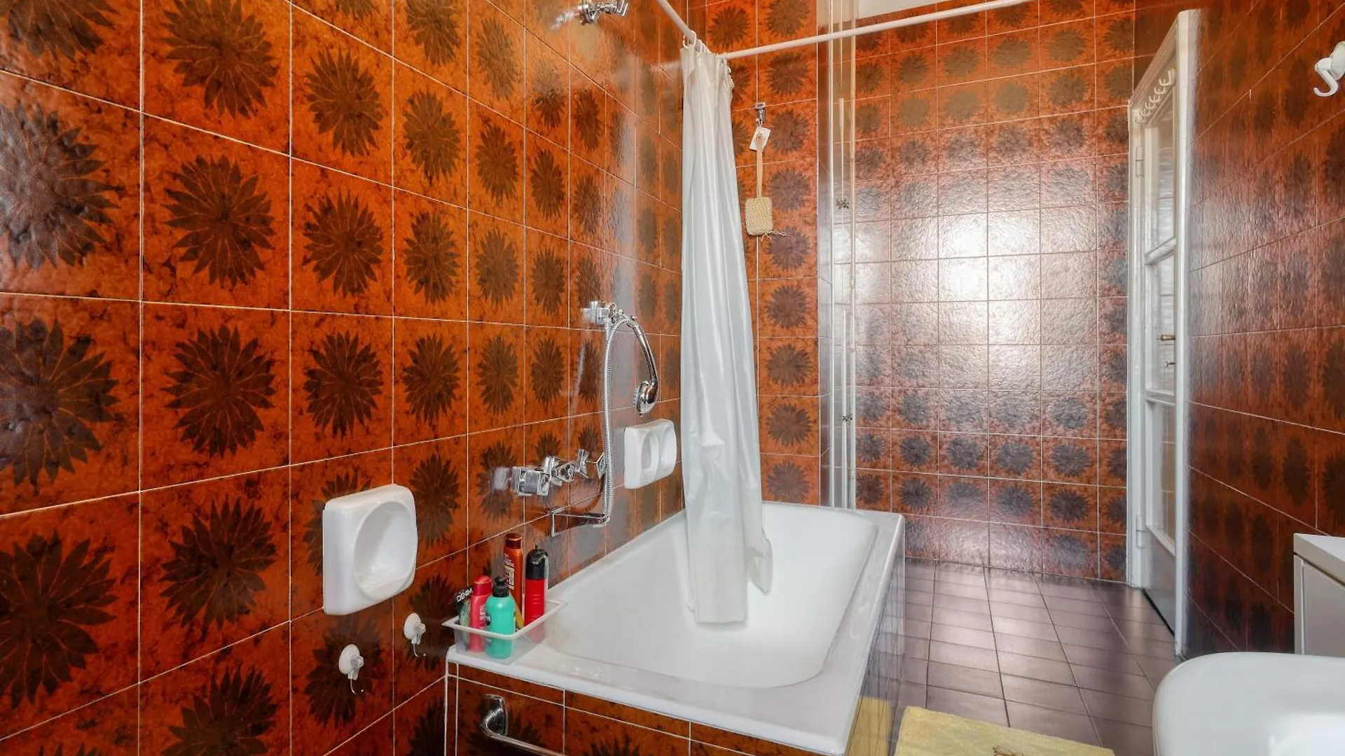 Urban Elegance With A View Viale Tunisia Milan Apartment 0*,  Italy